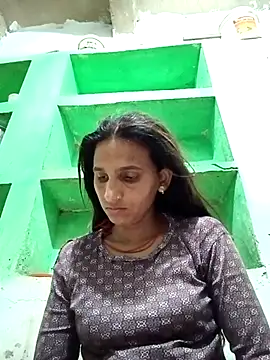 Baby  Shreya online show from 04/28/26, 07:57