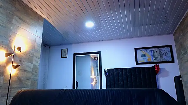 Snapshot of AsmodeoCox chatting on 10/24/25, 03:14 AsmodeoCox online show from 10/24/25, 03:14