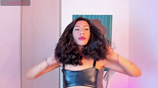 sofiaa grey  online show from 01/06/26, 02:10