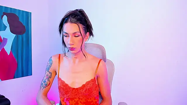 Snapshot of sofiaa_grey_ chatting on 06/15/26, 02:30 sofiaa grey online show from 06/15/26, 02:30