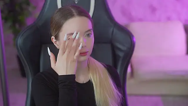 Cassy-Celestial  online show from 10/24/25, 04:09