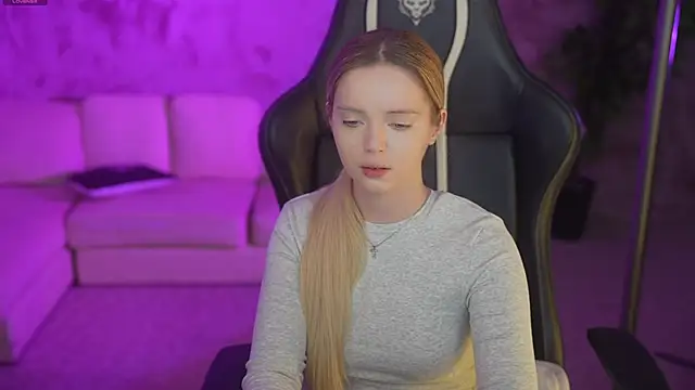 Cassy-Celestial  online show from 12/01/25, 08:52