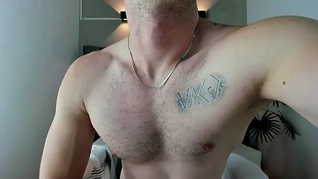 Snapshot of juan_prior chatting on 10/23/25, 04:23 juan prior online show from 10/23/25, 04:23