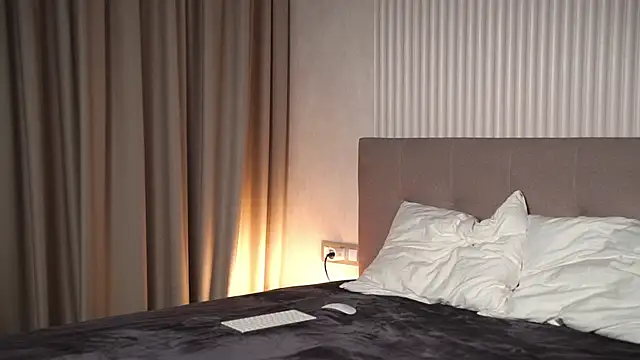 Snapshot of Pleasure_Addiction chatting on 02/17/25, 10:29 Pleasure Addiction online show from 02/17/25, 10:29