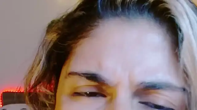 Juliietha servas online show from 01/17/26, 01:21