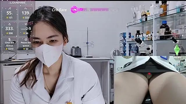 Snapshot of Kathylove_2023 chatting on 01/14/25, 04:47 Kathylove 2023 online show from 01/14/25, 04:47