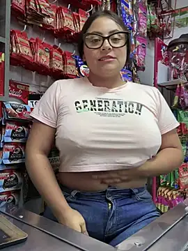 Snapshot of Sol_biglips chatting on 12/07/24, 08:27 Sol biglips online show from 12/07/24, 08:27