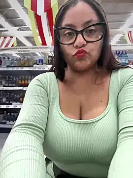 Snapshot of Sol_biglips chatting on 01/30/25, 01:10 Sol biglips online show from 01/30/25, 01:10