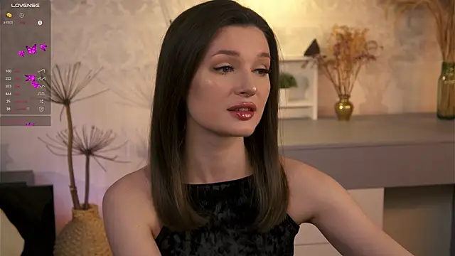 Snapshot of Eva_Golden chatting on 01/23/25, 03:43 Eva Golden online show from 01/23/25, 03:43