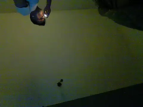 Snapshot of oopsxx chatting on 02/06/25, 11:37 oopsxx online show from 02/06/25, 11:37