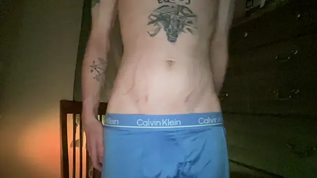 Snapshot of Mikeswanston chatting on 01/08/26, 04:48 Mikeswanston online show from 01/08/26, 04:48