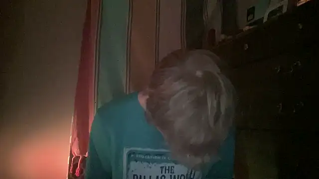 Snapshot of Mikeswanston chatting on 01/15/26, 04:50 Mikeswanston online show from 01/15/26, 04:50