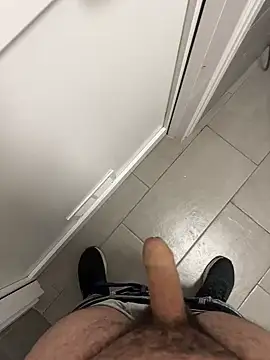 Snapshot of _themask_ chatting on 02/10/25, 08:31 themask online show from 02/10/25, 08:31