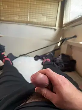 Snapshot of _themask_ chatting on 02/28/25, 12:42 themask online show from 02/28/25, 12:42