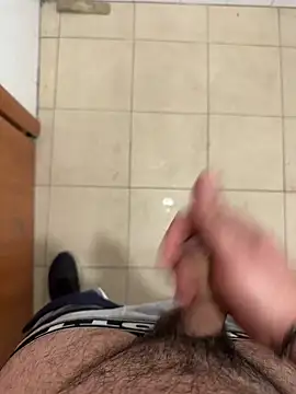 Snapshot of _themask_ chatting on 10/24/25, 03:41 themask online show from 10/24/25, 03:41