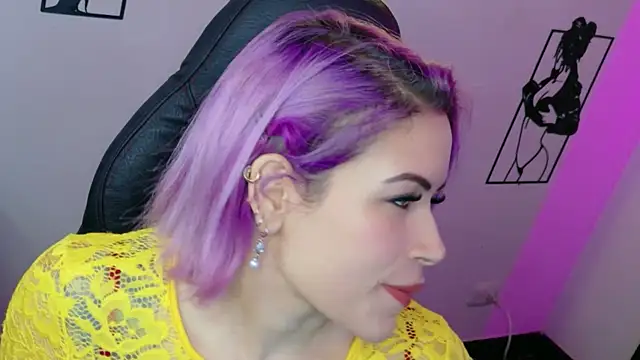 Natalia Montoya online show from 06/17/26, 02:25