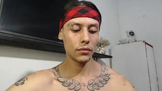 bix couples online show from 11/02/25, 04:37