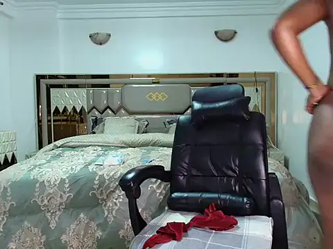 ebony shilly3 online show from 11/15/25, 11:32