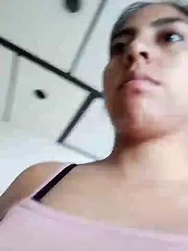 Snapshot of Valeer_abby chatting on 12/26/24, 02:37 Valeer abby online show from 12/26/24, 02:37