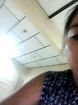 Snapshot of Valeer_abby chatting on 01/01/25, 01:15 Valeer abby online show from 01/01/25, 01:15