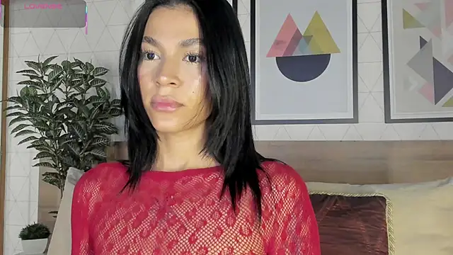 LunaRuso online show from 05/25/26, 07:53