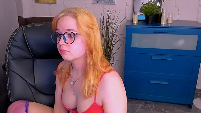 AlicePopsy online show from 01/24/25, 06:35