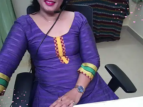 Arushisingh8888 online show from 11/10/25, 12:48