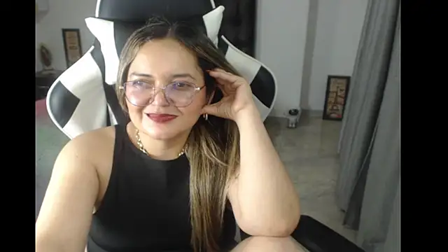 Snapshot of samy_vsn chatting on 03/07/25, 11:38 samy vsn online show from 03/07/25, 11:38