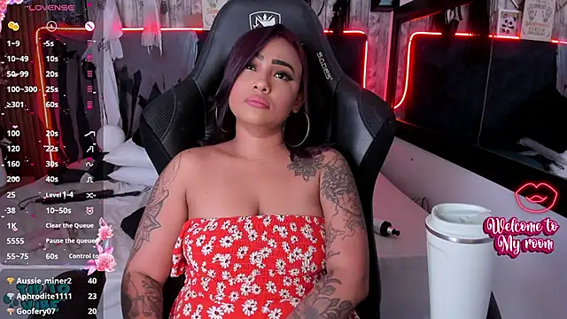 Neko Misaki online show from 01/06/25, 02:47