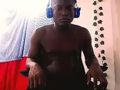 Snapshot of latinhot9631 chatting on 01/11/26, 12:48 latinhot9631 online show from 01/11/26, 12:48