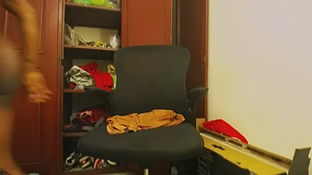 Snapshot of latinhot9631 chatting on 02/04/26, 02:50 latinhot9631 online show from 02/04/26, 02:50