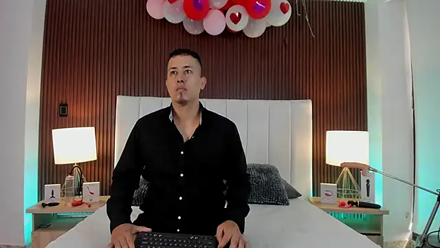 Liana Asaff online show from 02/21/25, 07:21