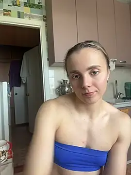 AlisaKissss online show from 05/13/26, 07:50