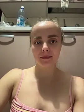 AlisaKissss online show from 06/13/26, 07:34