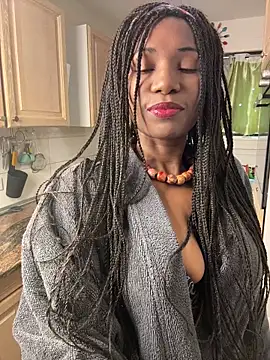 Snapshot of Shantel-Olivia chatting on 02/18/26, 08:32 Shantel-Olivia online show from 02/18/26, 08:32