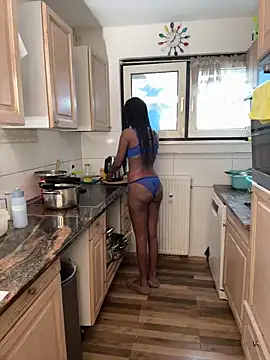 Shantel-Olivia online show from 06/15/26, 06:59