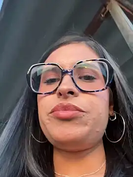 Snapshot of _elektrah chatting on 04/09/26, 10:59 elektrah online show from 04/09/26, 10:59