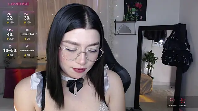 mily thomson b  online show from 09/08/25, 09:36