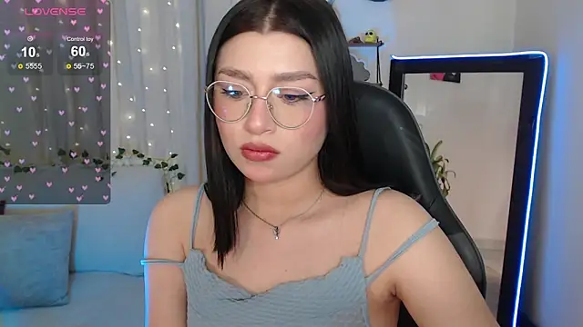 mily thomson b  online show from 11/10/25, 07:13