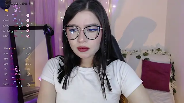 mily thomson b  online show from 04/25/26, 12:35