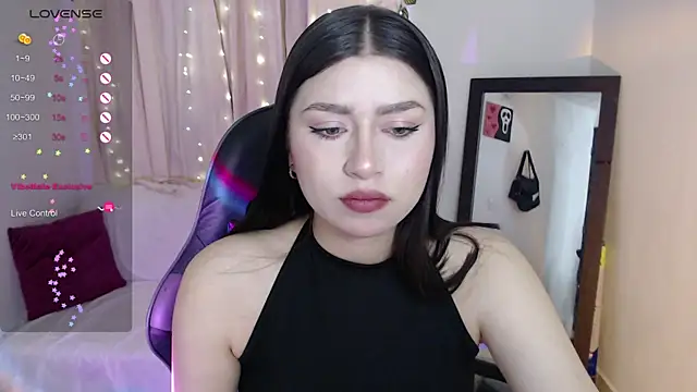 mily thomson b  online show from 04/29/26, 11:55