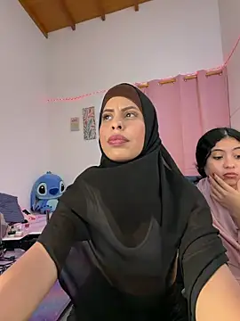 Snapshot of JannaNader12 chatting on 05/19/26, 11:33 JannaNader12 online show from 05/19/26, 11:33
