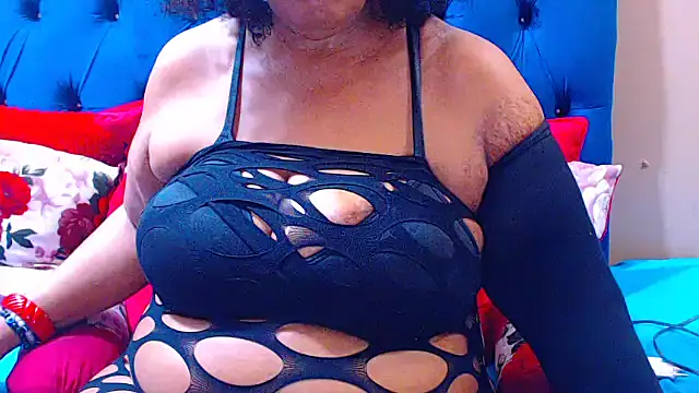 ebonycandy10 online show from 10/22/25, 04:24