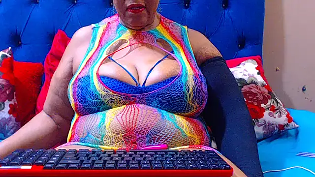 ebonycandy10 online show from 11/21/25, 04:55