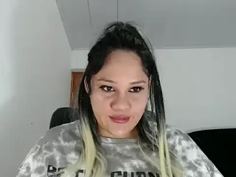 Snapshot of melissa4855 chatting on 01/15/25, 11:51 melissa4855 online show from 01/15/25, 11:51