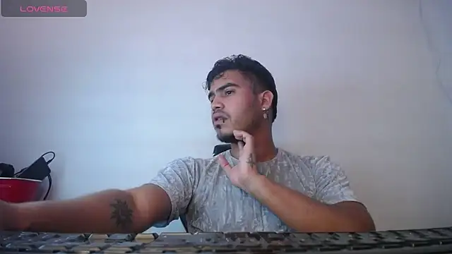 jaden 98  online show from 01/30/25, 04:02