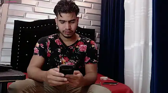 jaden 98  online show from 02/01/25, 11:37