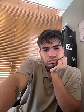 Snapshot of jaden_98_ chatting on 12/20/25, 09:00 jaden 98 online show from 12/20/25, 09:00