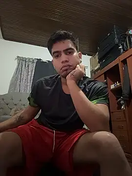 Snapshot of jaden_98_ chatting on 01/06/26, 02:04 jaden 98 online show from 01/06/26, 02:04