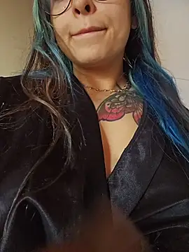 sweetcoralinee online show from 03/19/26, 03:49